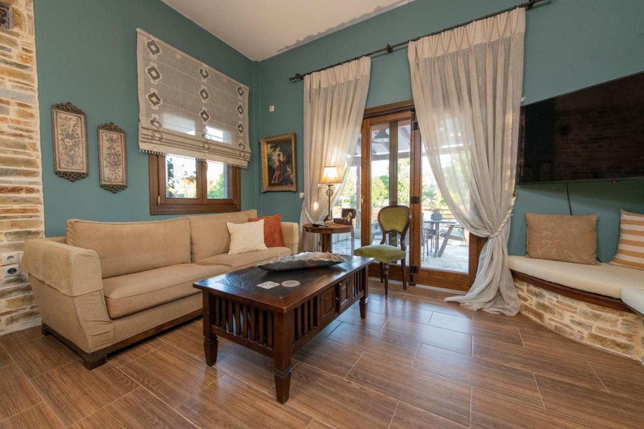 Villa Filyra กาโตกัตซา ภายนอก รูปภาพ