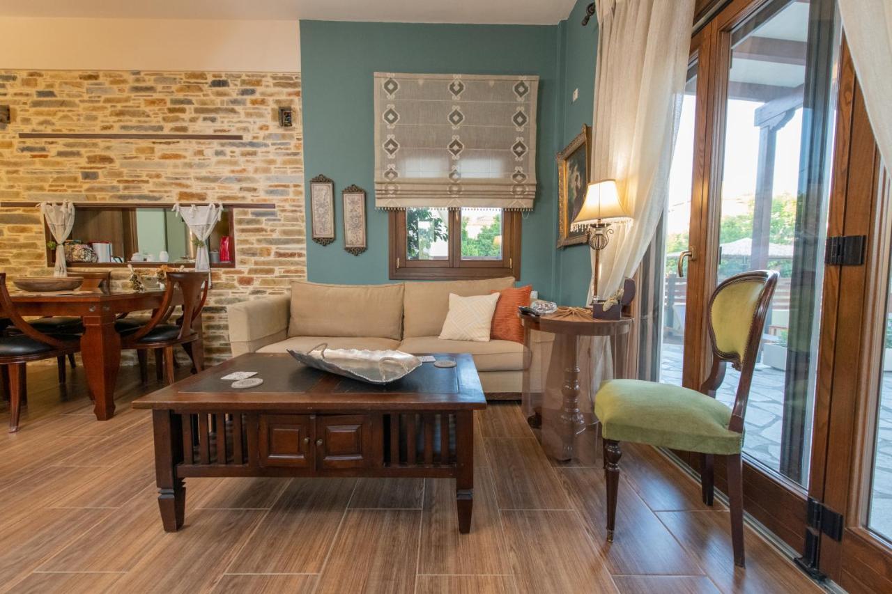 Villa Filyra กาโตกัตซา ภายนอก รูปภาพ